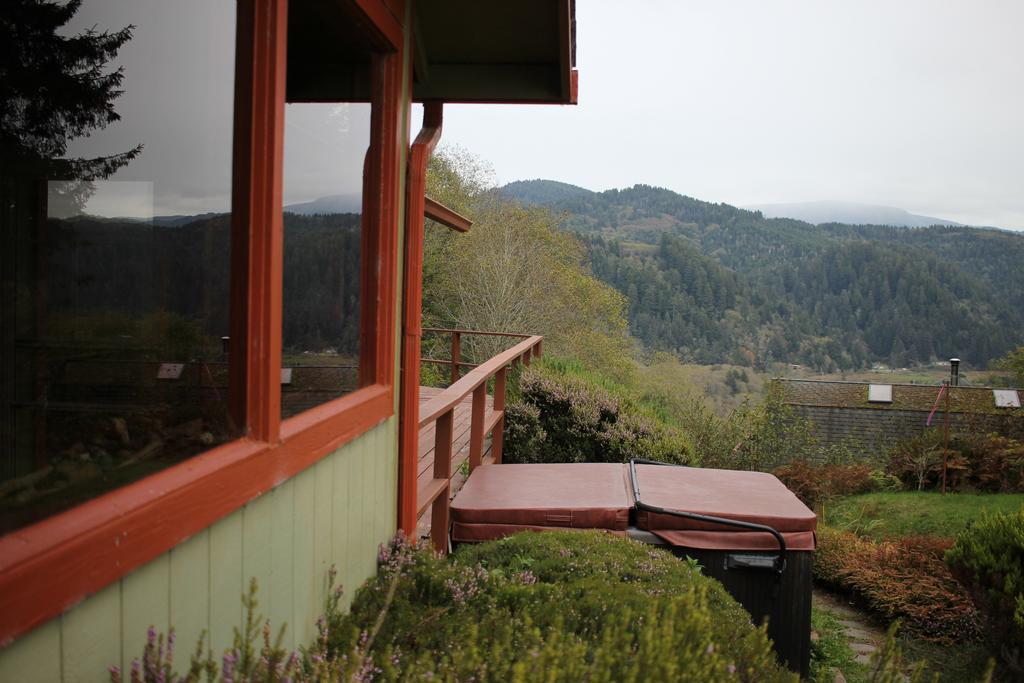 The Historic Requa Inn Klamath Dış mekan fotoğraf